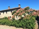 impruneta, ugolino, villa libera su quattro lati, oltre 2000 mq di giardino, ampio salone, cucina abitabile attrezzata, studio, quattro camere, quattro servizi oltre accessori, da rimodernare, in ottima posizione, classe energetica 