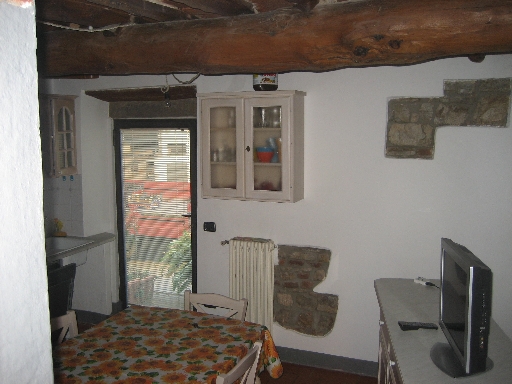 Imm2000-0018-2-001440473