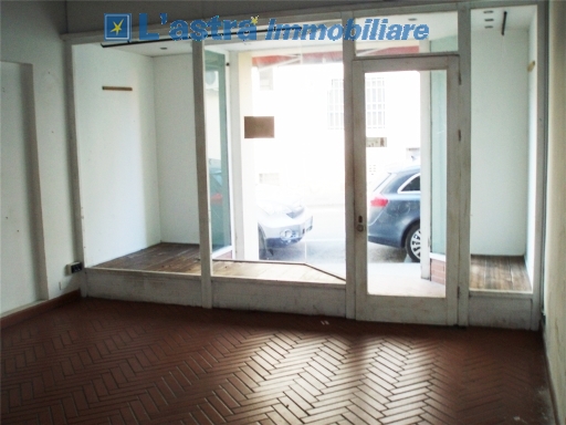 Vendita Negozio Loro Ciuffenna CENTRO