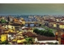 albergo 27 grandi camere arredato con gusto in antica villa fiorentina con giardino e dependence. tutte le camere hanno il bagno in camera. completa la proprieta, che risulta libera su quattro lati un giardino di mq. 500 circa con alberi di alto fusto. il tutto in buono stato di conservazione.