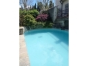 europa antico villino indipendente immerso nel verde con giardino privato carrabile di 3000 mq. piano terreno composto da cucina soggiorno bagno piano superiore due camere matrimoniali studio/camera singola bagno soffitta uso ripostiglio lavanderia bella terrazza abitabile parzialmente arredato ottime condizioni