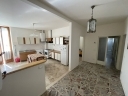 nel centro di rignano al primo ed ultimo piano di una palazzina in buono stato di manutenzione proponiamo appartamento di mq.110 composto da ampio ingresso, cucina abitabile, soggiorno, tre camere da letto, bagno finestrato, ripostiglio e balcone. tutto in buone condizioni - classe energetica in elaborazione