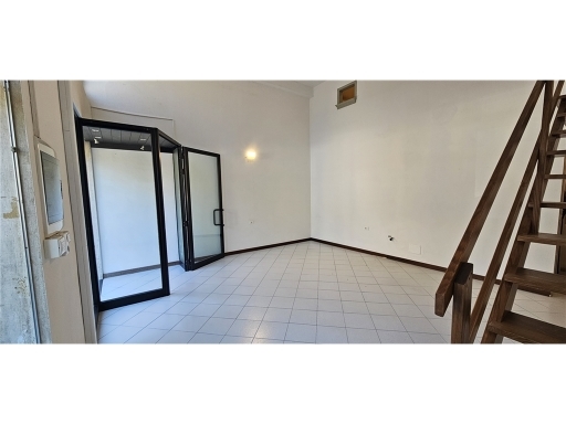 Fondo / Negozio / Ufficio in affitto a Firenze zona Coverciano - anteprima 4