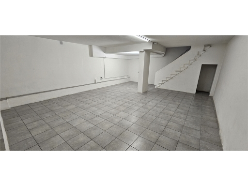 Fondo / Negozio / Ufficio in affitto a Firenze zona Coverciano - anteprima 13