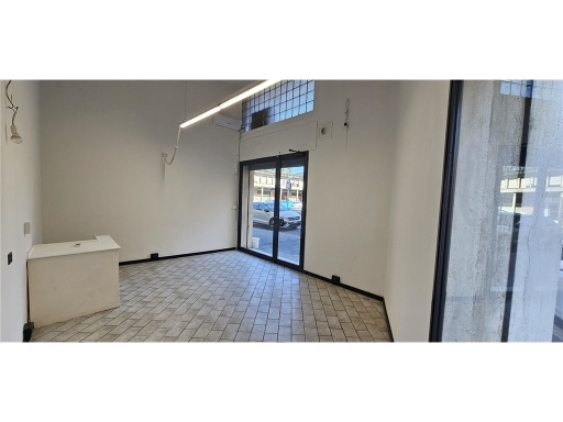 Fondo / Negozio / Ufficio in affitto a Firenze zona Coverciano - immagine 4
