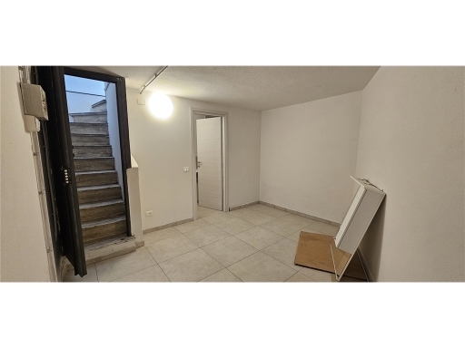 Fondo / Negozio / Ufficio in affitto a Firenze zona Coverciano - immagine 7