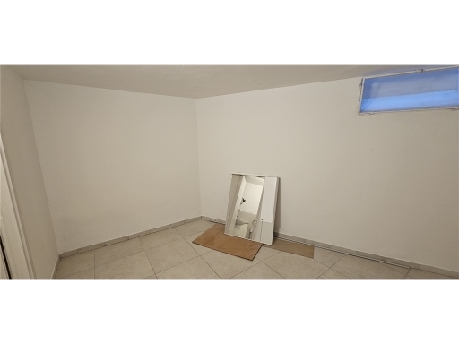 Fondo / Negozio / Ufficio in affitto a Firenze zona Coverciano - immagine 10