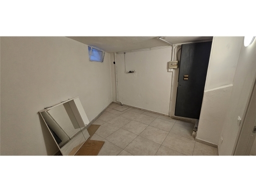 Fondo / Negozio / Ufficio in affitto a Firenze zona Coverciano - immagine 11