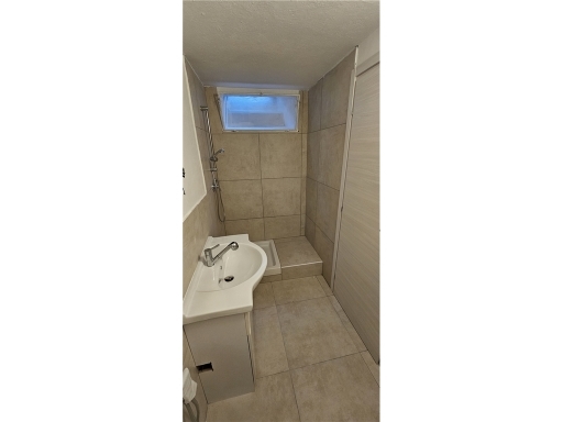 Fondo / Negozio / Ufficio in affitto a Firenze zona Coverciano - immagine 13