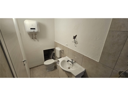 Fondo / Negozio / Ufficio in affitto a Firenze zona Coverciano - immagine 18