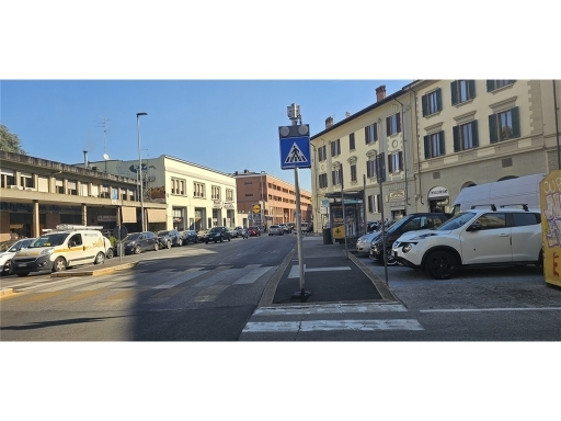 Fondo / Negozio / Ufficio in affitto a Firenze zona Coverciano - immagine 22