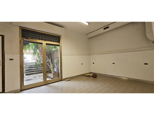 Fondo / Negozio / Ufficio in vendita a Firenze zona Bellariva-varlungo - immagine 14