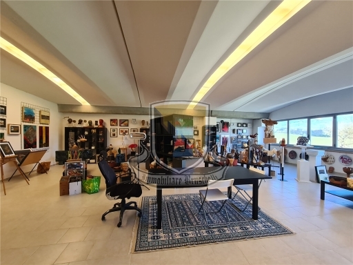 capannoni magazzini Sovicille