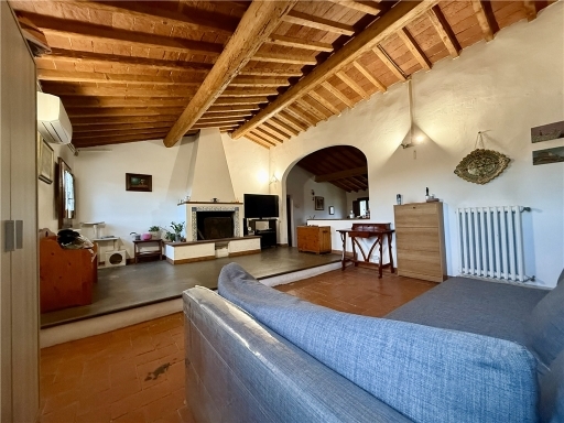 Colonica in vendita a Firenze zona Ugnano - immagine 2