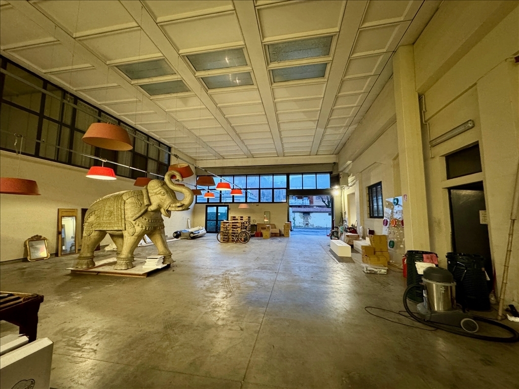 Capannone / Magazzino in affitto a Firenze zona Isolotto - immagine 4