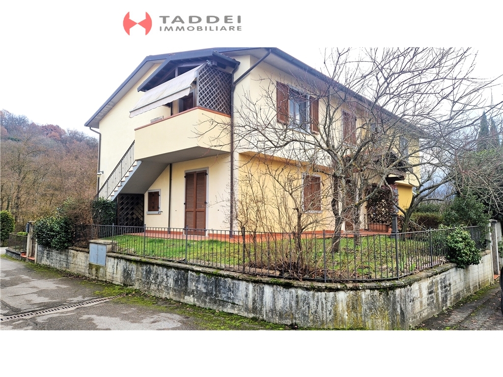 Appartamento in vendita a Pratovecchio stia zona Pratovecchio - immagine 1