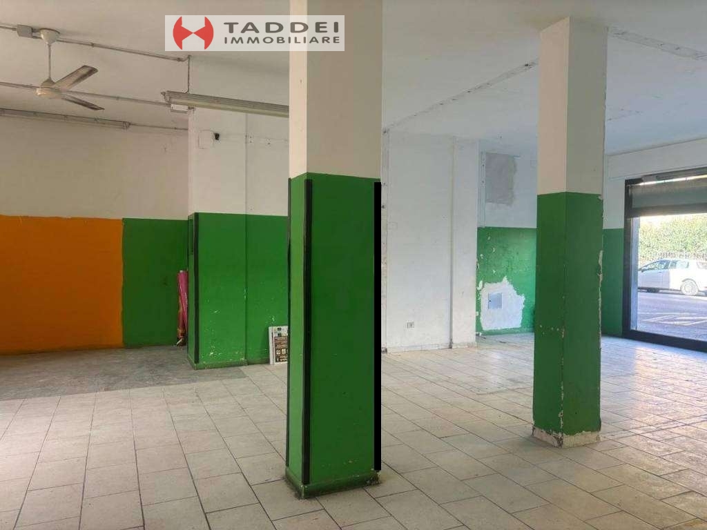 Fondo / Negozio / Ufficio in affitto a Scandicci zona Casellina - immagine 5