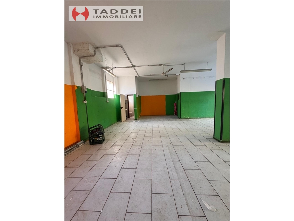 Fondo / Negozio / Ufficio in affitto a Scandicci zona Casellina - immagine 6