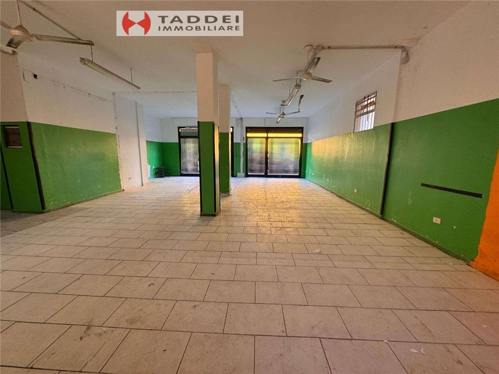 Fondo / Negozio / Ufficio in affitto a Scandicci zona Casellina - immagine 7