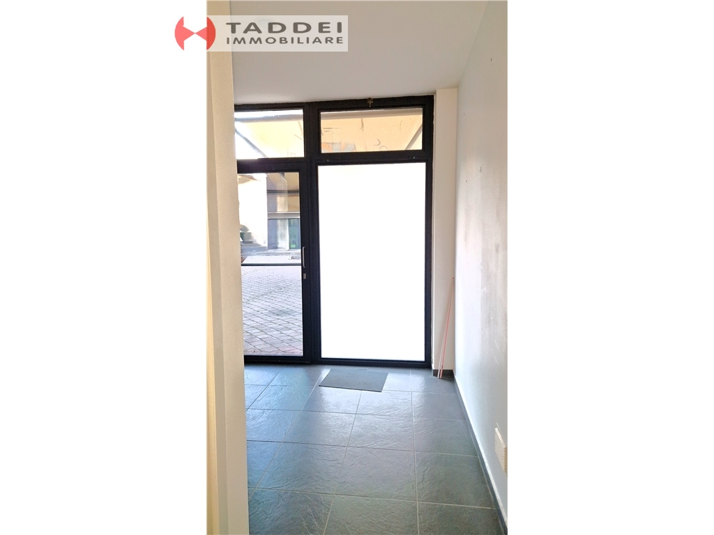 Fondo / Negozio / Ufficio in vendita a Scandicci zona Vingone - immagine 14