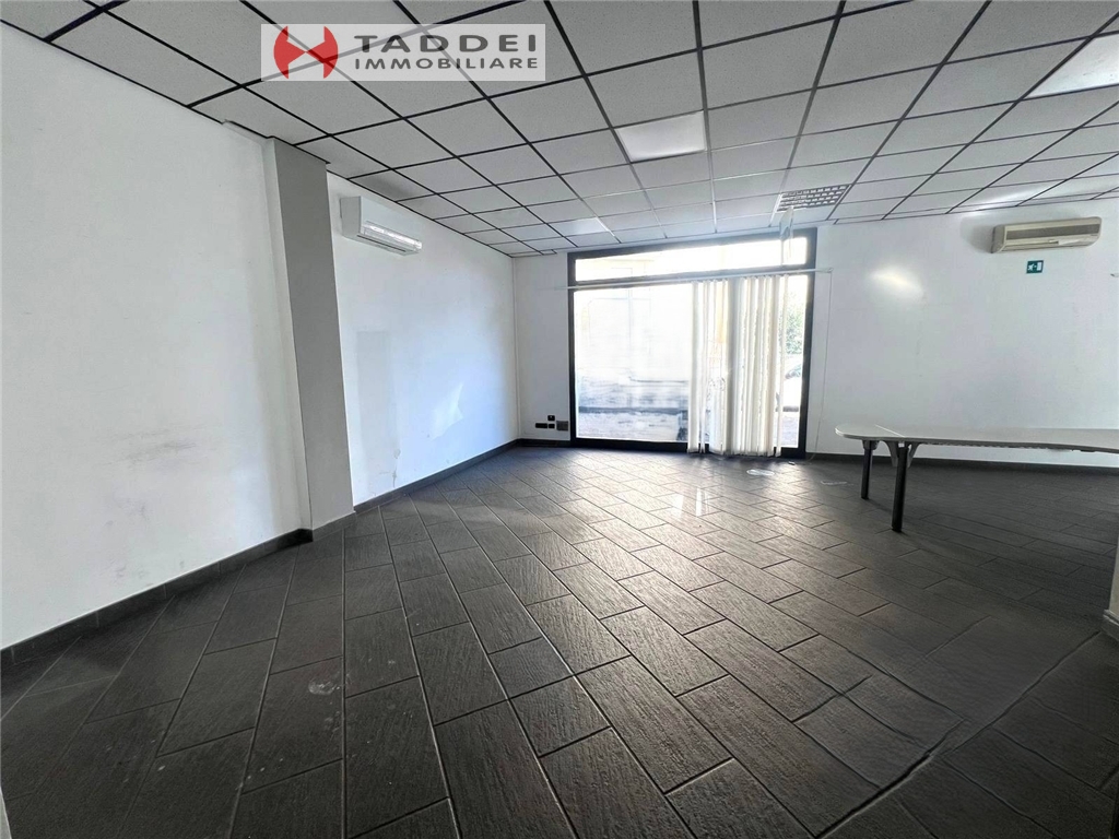 Fondo / Negozio / Ufficio in vendita a Scandicci zona Casellina - immagine 5