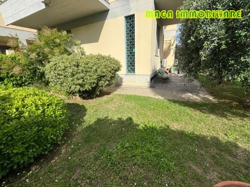 Appartamento in vendita a Campi bisenzio zona Campi bisenzio - immagine 2