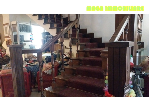 Villa / Villetta / Terratetto in vendita a Campi bisenzio zona Campi bisenzio - anteprima 8