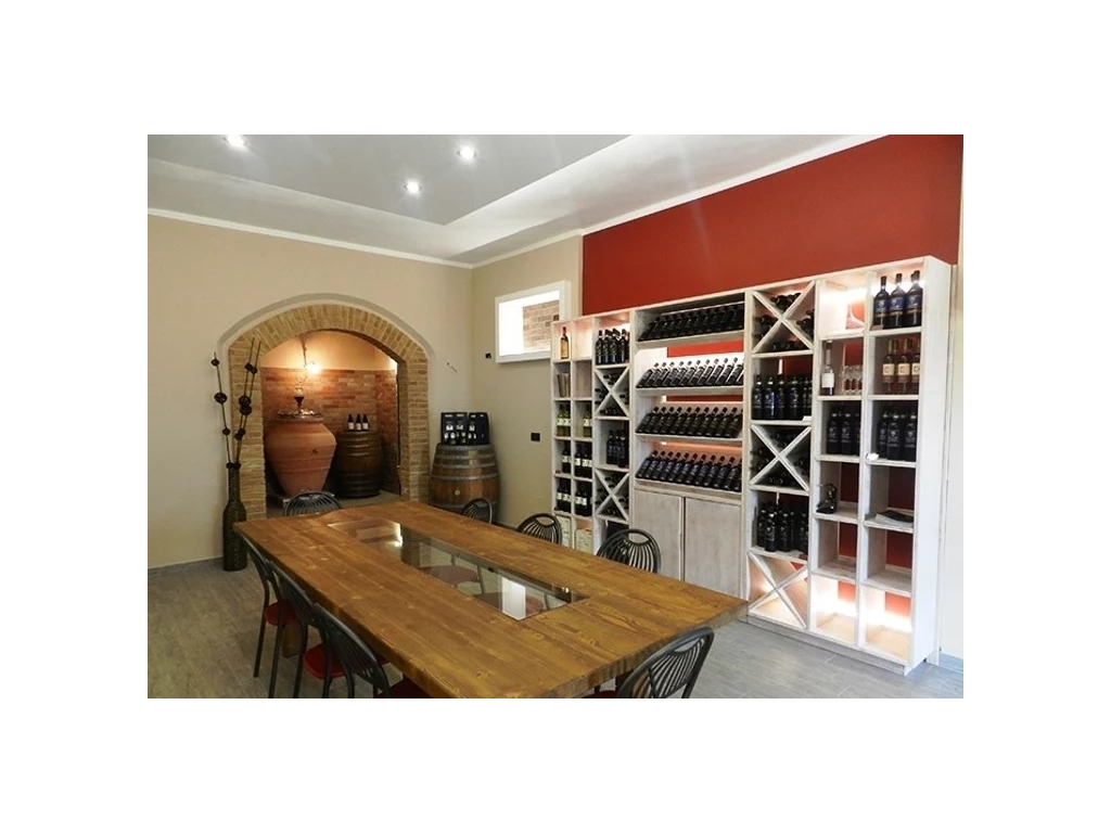 Azienda agricola - Cerreto Guidi (3/12)