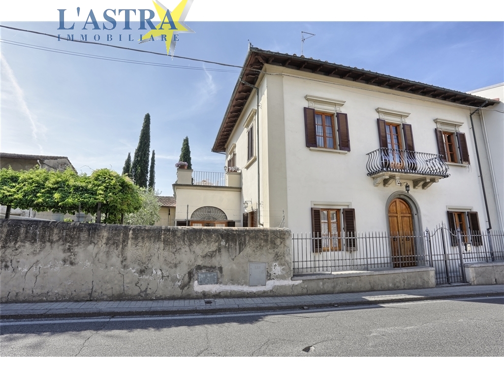 Villa / Villetta / Terratetto in vendita a Lastra a signa zona Lastra a signa - immagine 1