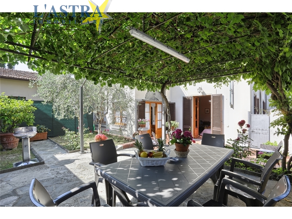 Villa / Villetta / Terratetto in vendita a Lastra a signa zona Lastra a signa - immagine 2