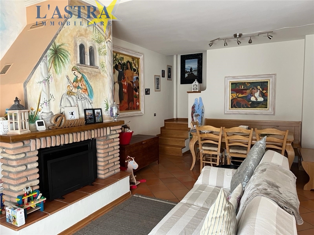 Villa / Villetta / Terratetto in vendita a Lastra a signa zona Ginestra fiorentina - immagine 17