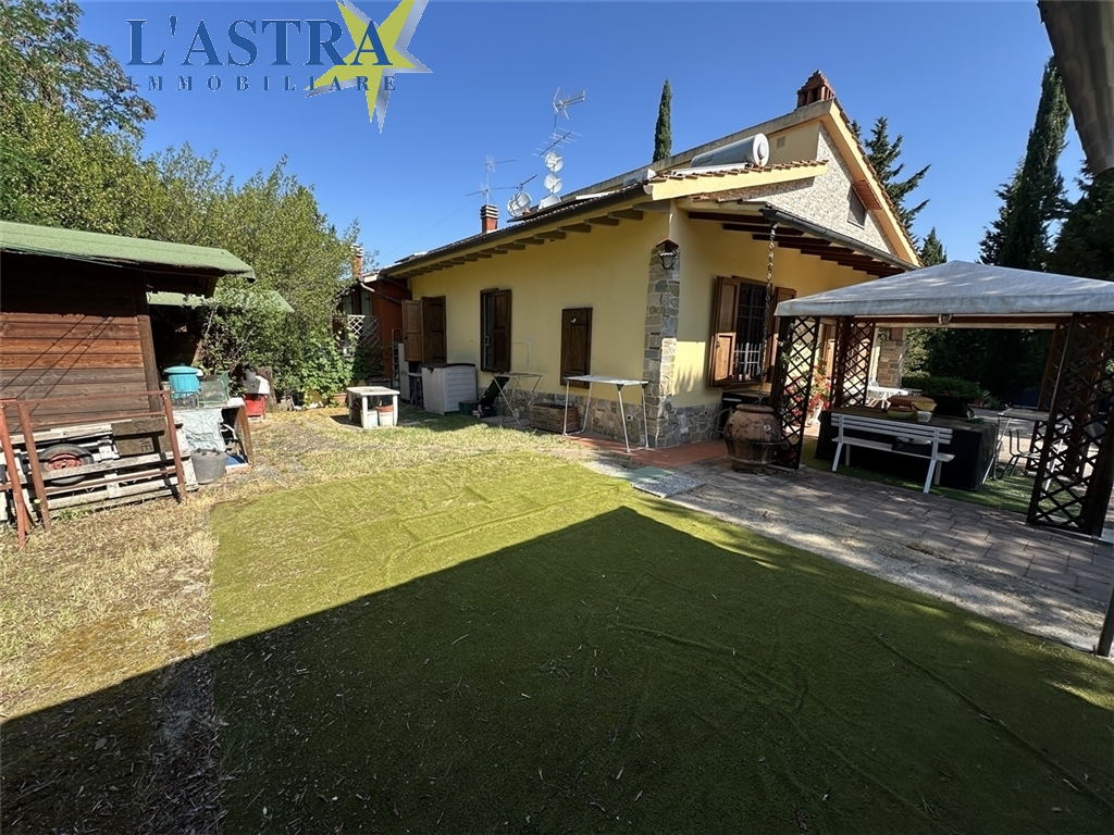 Villa / Villetta / Terratetto in vendita a Scandicci zona Roveta - anteprima 10