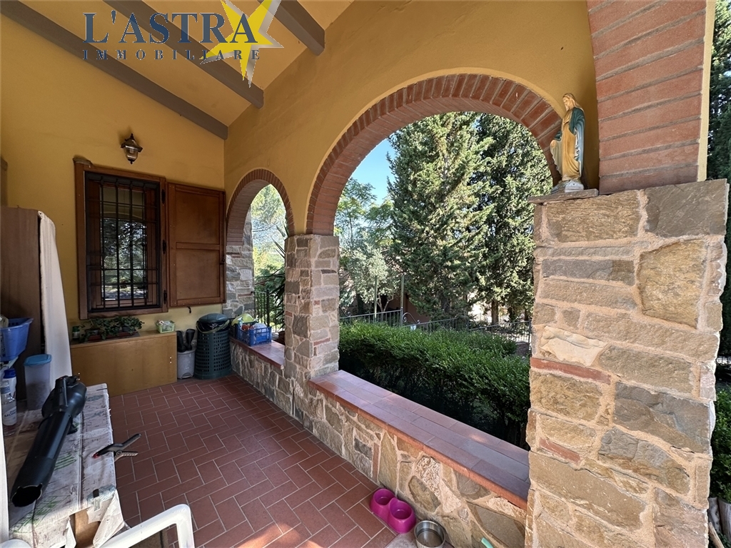 Villa / Villetta / Terratetto in vendita a Scandicci zona Roveta - anteprima 12