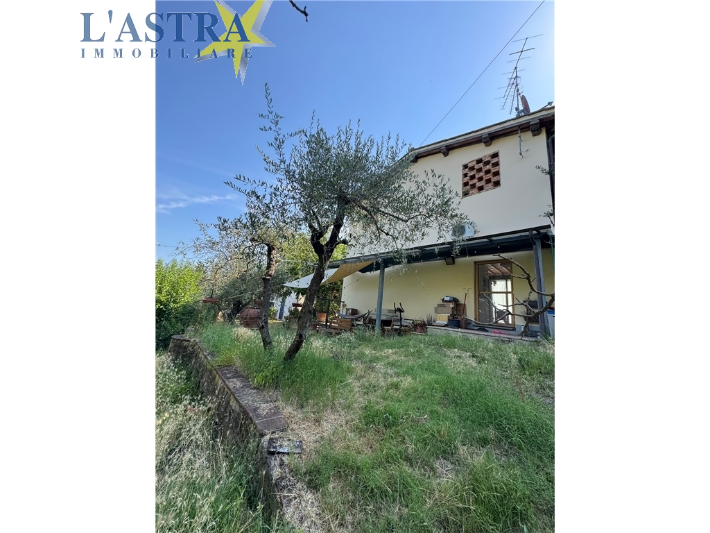 Villa / Villetta / Terratetto in affitto a Lastra a signa zona Lastra a signa - anteprima 2