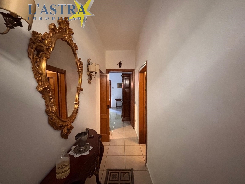 Villa / Villetta / Terratetto in vendita a Scandicci zona San colombano - immagine 4