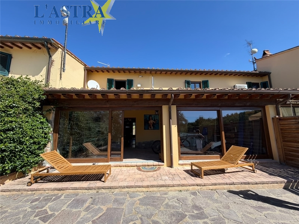 Villa / Villetta / Terratetto in vendita a Scandicci zona Vigliano - immagine 1