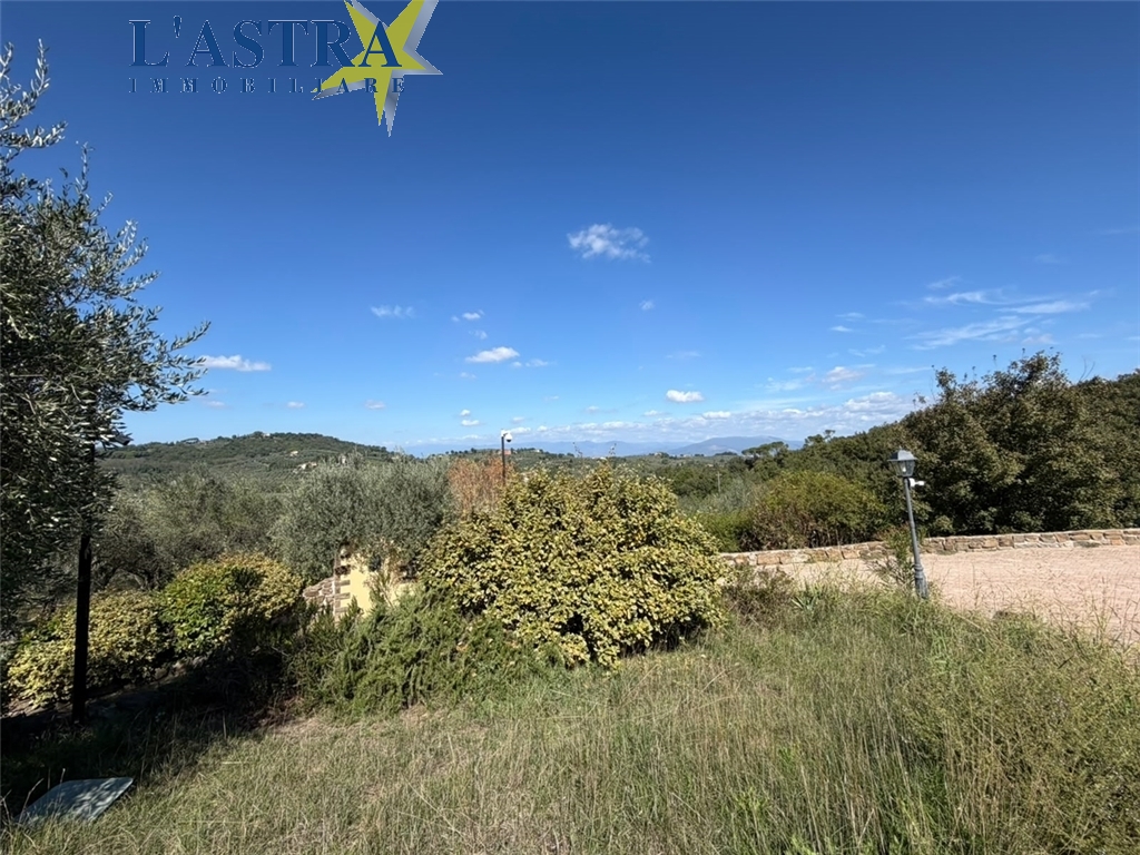 Villa / Villetta / Terratetto in vendita a Scandicci zona Vigliano - immagine 4