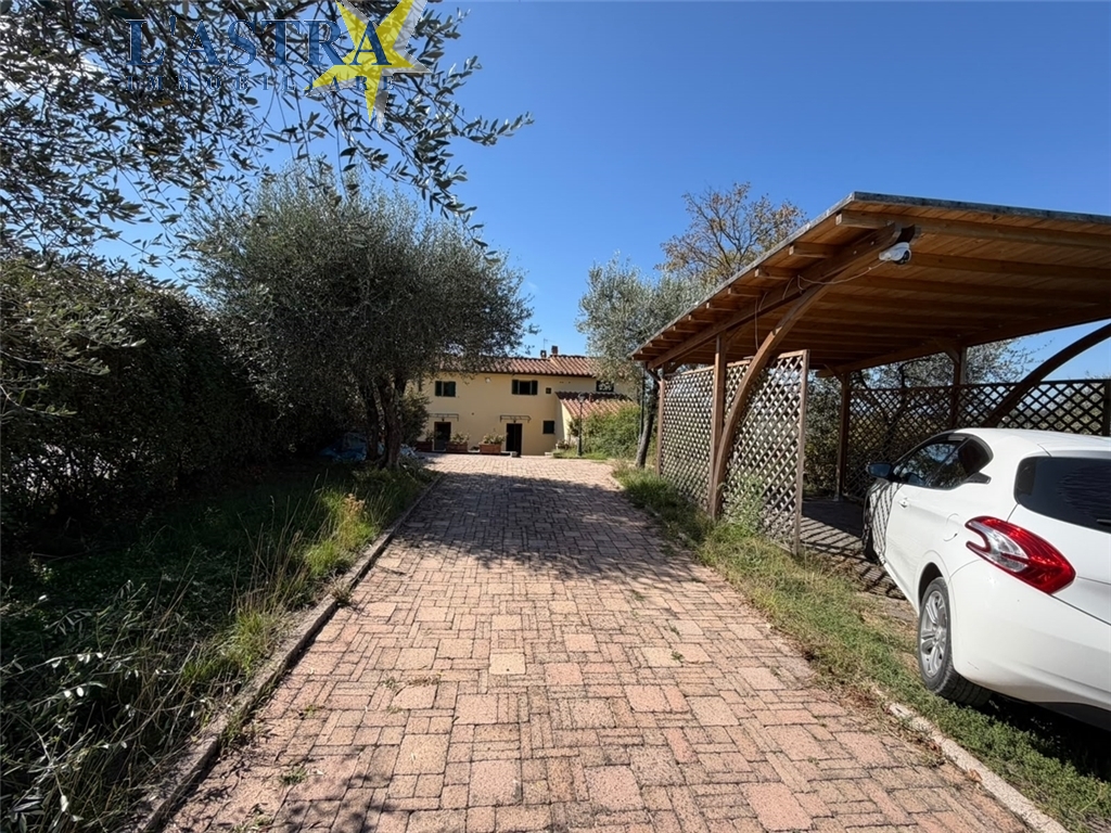 Villa / Villetta / Terratetto in vendita a Scandicci zona Vigliano - immagine 5