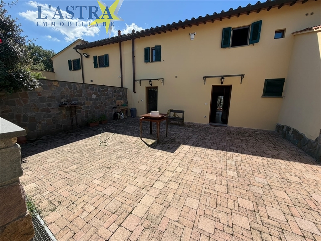 Villa / Villetta / Terratetto in vendita a Scandicci zona Vigliano - immagine 9