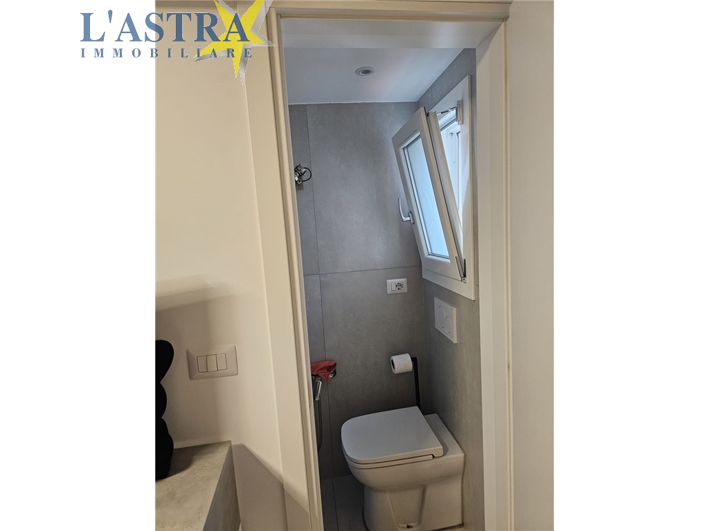Villa / Villetta / Terratetto in vendita a Firenze zona Brozzi - anteprima 12