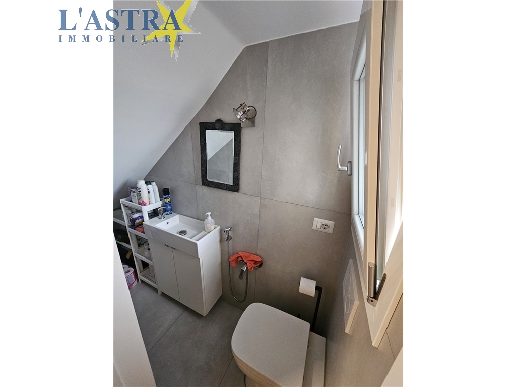 Villa / Villetta / Terratetto in vendita a Firenze zona Brozzi - anteprima 13