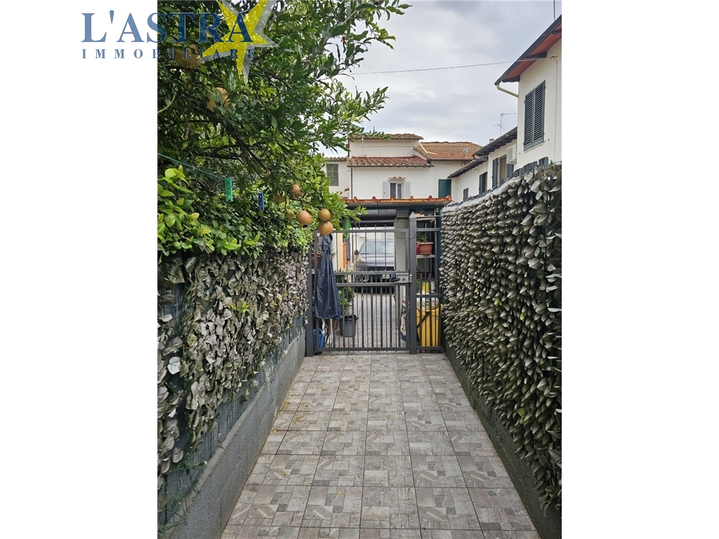 Villa / Villetta / Terratetto in vendita a Firenze zona Brozzi - anteprima 27