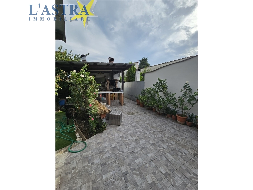 Villa / Villetta / Terratetto in vendita a Firenze zona Brozzi - anteprima 33