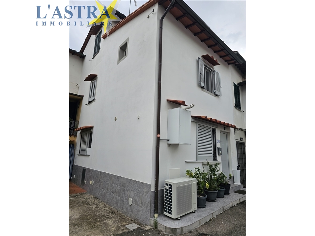 Villa / Villetta / Terratetto in vendita a Firenze zona Brozzi - anteprima 41