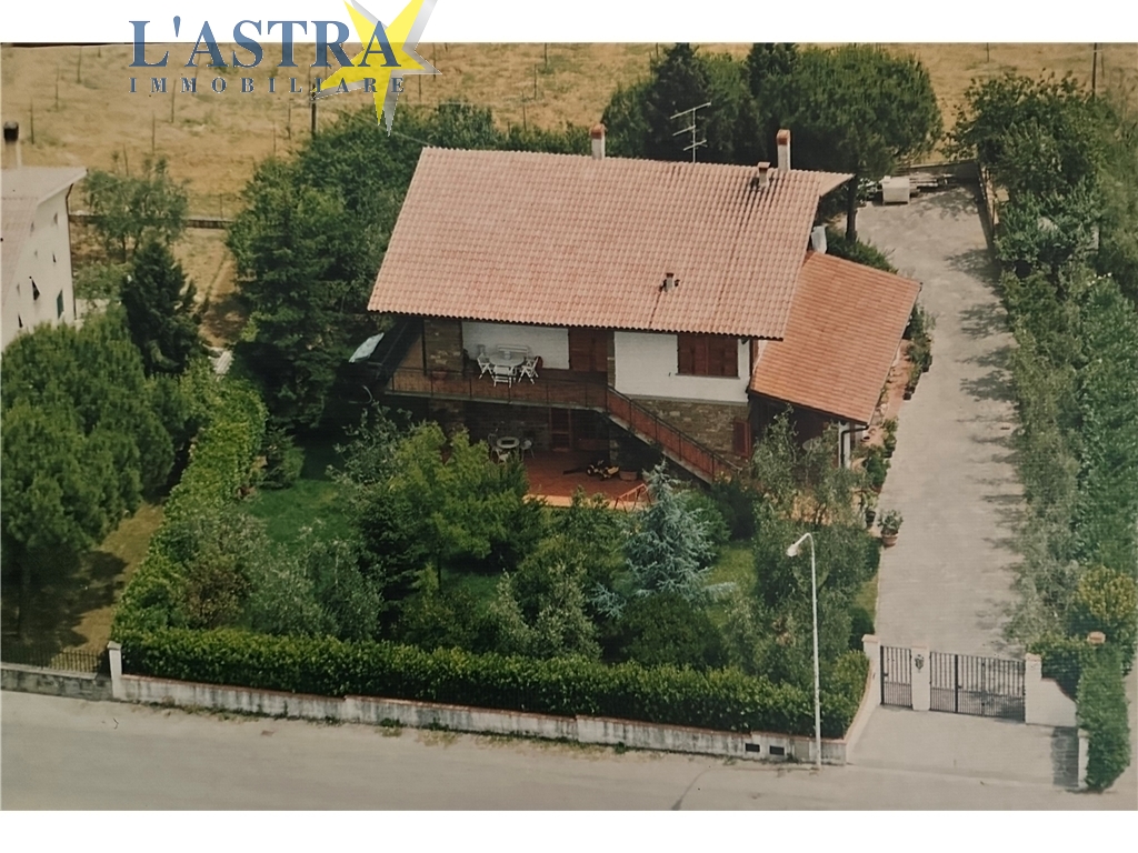 Villa / Villetta / Terratetto in vendita a Montelupo fiorentino zona Bobolino - anteprima 1