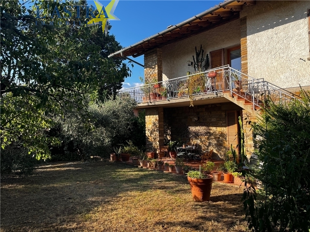 Villa / Villetta / Terratetto in vendita a Montelupo fiorentino zona Bobolino - anteprima 2