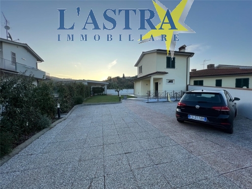Villa / Villetta / Terratetto in vendita a Montelupo fiorentino zona Sammontana - anteprima 12