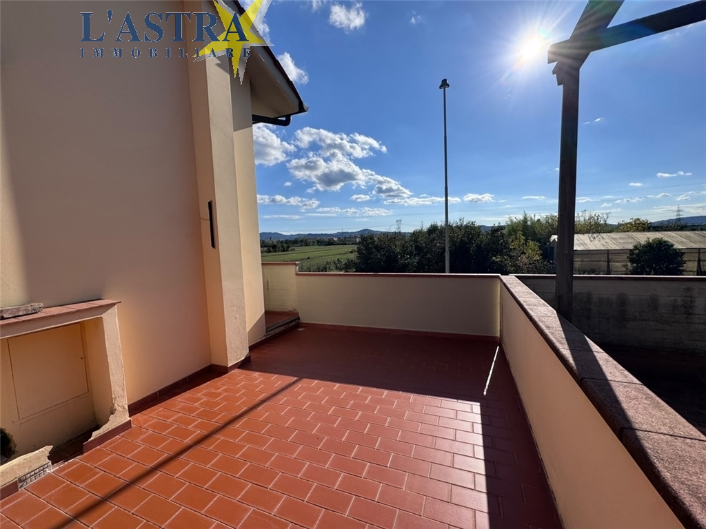 Villa / Villetta / Terratetto in vendita a Signa zona San piero a ponti - anteprima 35