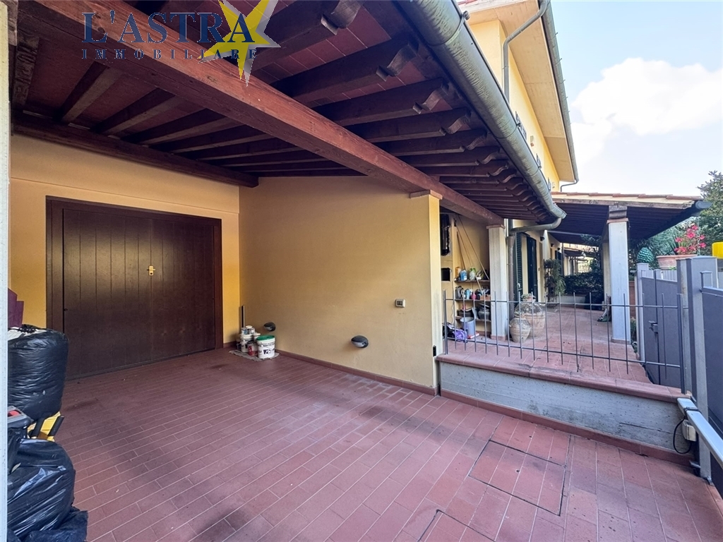 Villa / Villetta / Terratetto in vendita a Signa zona San piero a ponti - anteprima 40