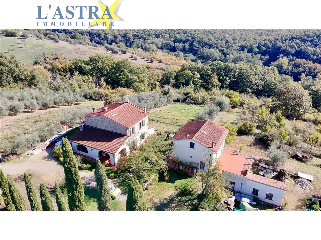 Colonica in vendita a Lastra a signa zona Inno - anteprima 1